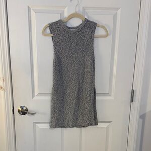 Wilfred Gray Sleeveless Tank Top